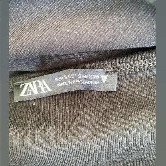 Zara women black crop top- size small - Picture 2 of 2